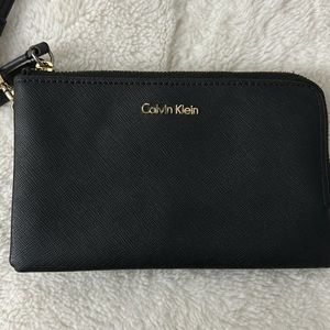calvin klein double zip wristlet